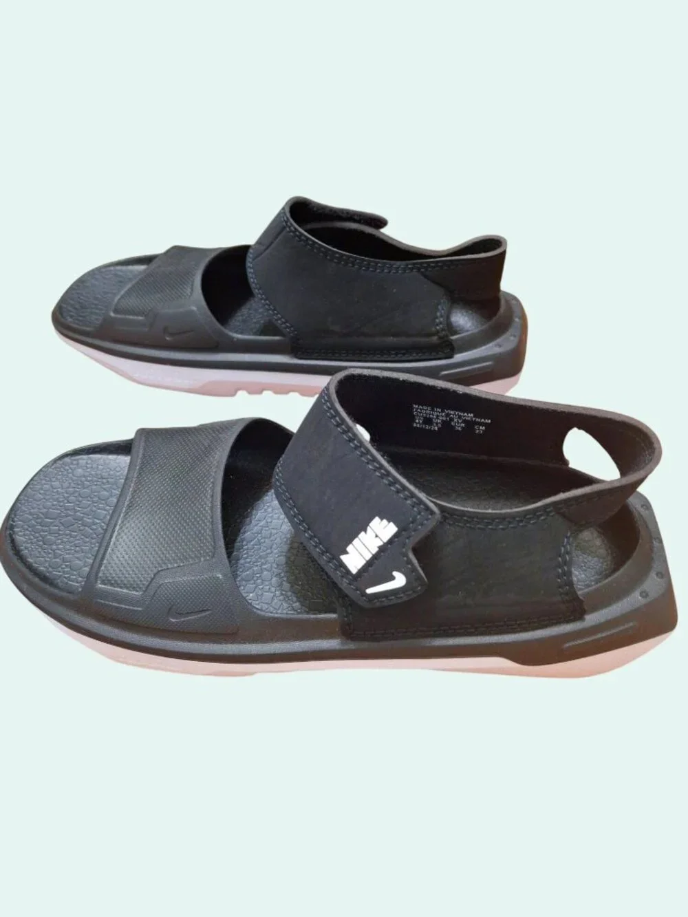 Nike Black Adjustable Strap Sandals Size 4Y Lightweight Durable *SH3